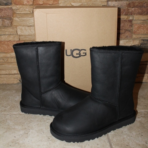 NIB UGG Waterproof Leather Shearling Classic Short Shearling Lined Boots Black - Picture 3 of 9